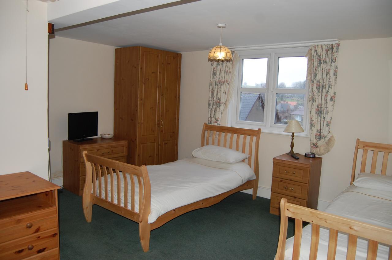 White Horse Hotel Strichen Bagian luar foto