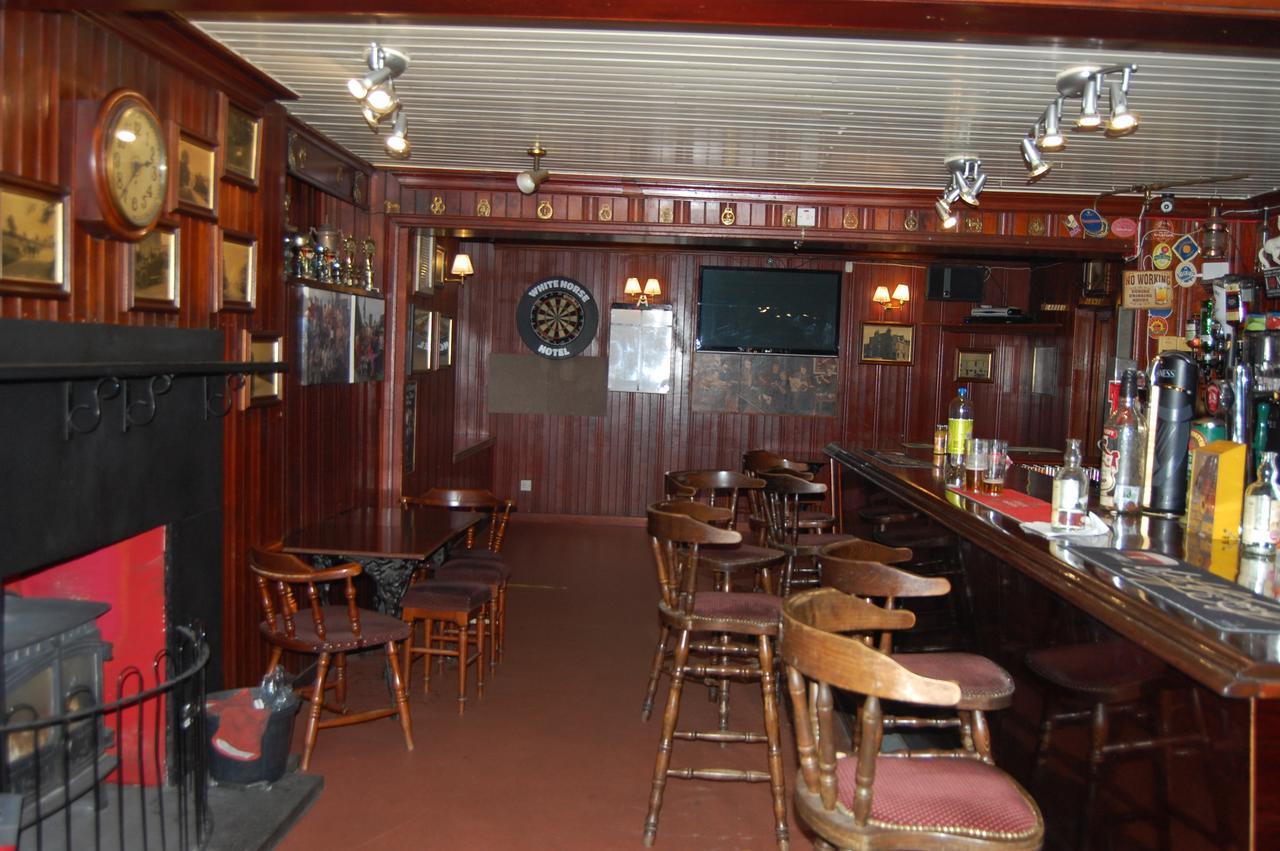 White Horse Hotel Strichen Bagian luar foto